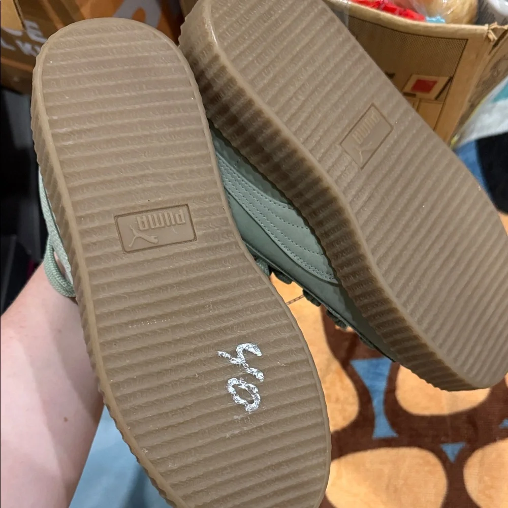 Pumas x Fenty Green Sneakers - Picture 4 of 6